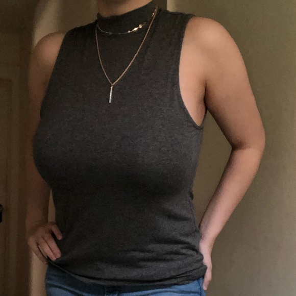 H&M Tops - H&M Sleeveless Grey Top